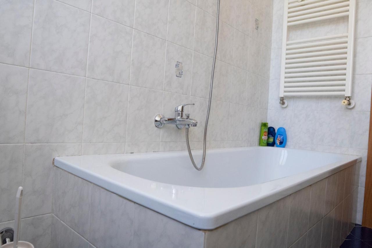 Casa Le Corti Lägenhet Livorno Exteriör bild